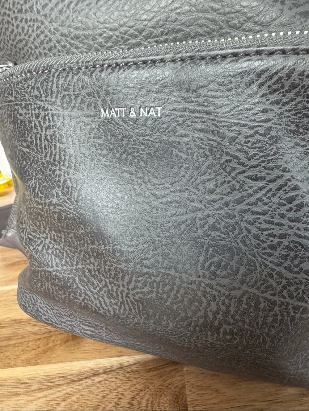 Matt & Nat sleek vegan